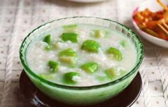 海米丝瓜粥这样做最好吃，清火又开胃！