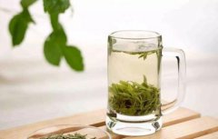 炎热的夏季，喝绿茶最消暑！
